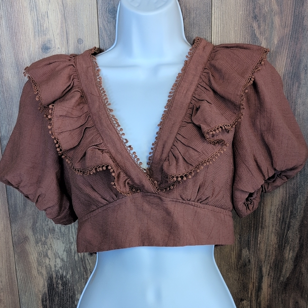 DO+BE Elegant Brown Ruffle Boutique Crop Top NWT S             R265 - Picture 2 of 7